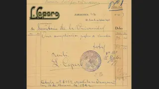 En abril de 1923, el fotógrafo Lucas Cepero emite a la Universidad de Zaragoza una factura por 35 pesetas y 20 céntimos por "Una ampliación gráfico de Einstein"