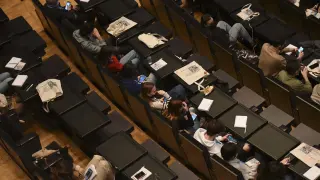 Participantes en el Congreso de Periodismo del año 2022, en el auditorio Carlos Saura del Palacio de Congresos de Huesca.