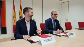 Firma del convenio de colaboración entre Aspanoa y Educación.
