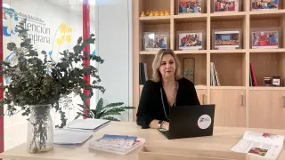 Pilar Castillón, nueva gerente de la Fundación Atención Temprana en su despacho.