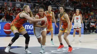 Copa de la Reina, semifinales: partido Valencia Basket-Casademont Zaragoza, en el pabellón Príncipe Felipe