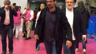 Álvaro Sanz y José Manuel Alonso, en el acto de Yolanda Díaz en el polideportivo Magariños.