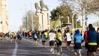 Corredores en el Maratón de Zaragoza.