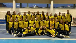 Equipo femenino del Alcampo Scorpio 71 en Pamplona.