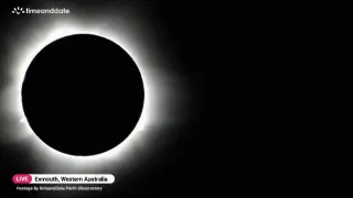 Espectacular eclipse solar total desde el noroeste de Australia