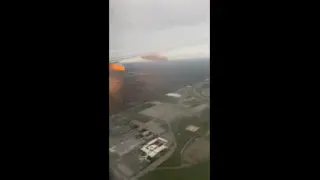Un avión sufre el incendio en pleno vuelo por el impacto de un pájaro