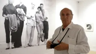 Carlos Saura, en 2019, en una exposición de sus fotografías en el Círculo de Bellas Artes de Madrid.