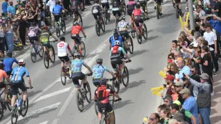 8.000 'riders' han tomado la salida de manera escalonada y con altas temperaturas.