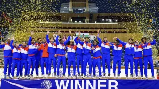 La selección de Cuba celebra su éxito en el Mundial de Naciones Emergentes de balonmano.