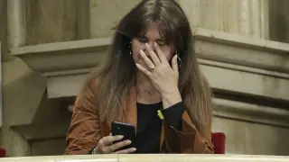La expresidenta del Parlament, Laura Borràs, en la sesión de control celebrada en el pleno del Parlamento catalán