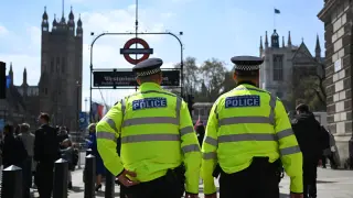Agentes de policía en Londres.