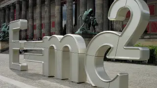 Escultura E=mc² de la campaña ‘Bienvenidos a Alemania, la tierra de las ideas’ (2006).