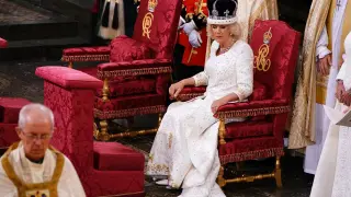 Camila tras ser coronada reina del Reino Unido.