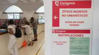Dependencias de la agencia tributaria del Ayuntamiento de Zaragoza en el Edificio Seminario.