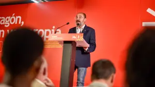 Javier Lambán, en la presentación del candidato Álvaro Burrell en Monzón