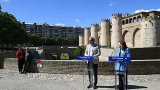 Jorge Azcón y Natalia Chueca abren la campaña en la Aljafería