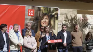 Lola Ranera ha presentado su plan de rehabilitación de viviendas en el grupo sindical de Alférez Rojas