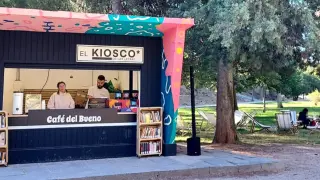 Kiosco de las letras del Parque Grande de Zaragoza.