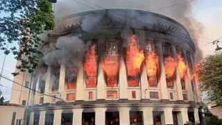 Massive fire hits Man (45723986)