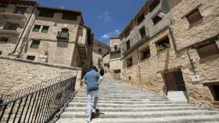 Escaleras del pueblo de Monroyo