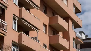 Fachada de un edificio de viviendas