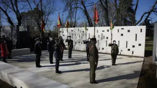 Archivo - Militares varios en la inauguración del monolito en homenaje y recuerdo de los 62 militares fallecidos en el accidente aéreo del YAK-42, en el Parque del Oeste de Madrid, a 14 de enero de 2022, en Madrid (Esp