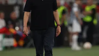 El técnico del Roma, Mourinho en la final de la Liga Europa entre Roma y Sevilla en Budapest.