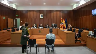 Un momento del juicio celebrado ayer en la Audiencia de Zaragoza contra Ali B. K.