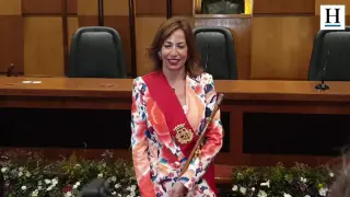 La nueva corporación del Ayuntamiento de Zaragoza toma posesión de sus cargos y elige como alcaldesa a Natalia Chueca, cabeza de lista del PP en las pasadas elecciones.