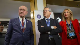 El alcalde de Málaga Francisco de la Torre Prados durante la asamblea en París para elegir la ciudad de la Expo 2027