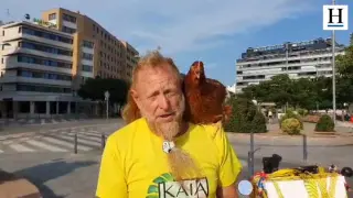 Boris y su gallina Leopolda, en Zaragoza