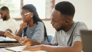 Estudiantes negros en la universidad