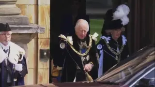 Carlos III recibe en Escocia su segunda coronación