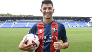 Miguel Loureiro, el nuevo lateral derecho del Huesca.