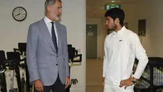 El rey Felipe VI posa con Carlos Alcaraz tras conquistar el torneo de Wimbledon