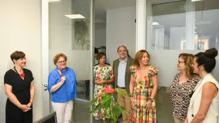 Natalia Chueca en su visita al centro Municipal de Servicios Sociales 'La Magdalena'.