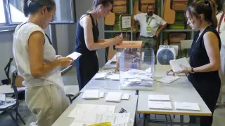Imágenes del recuento de votos en las elecciones generales 2023