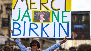 Francia despide a la artista Jane Birkin