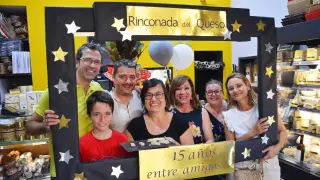15 años de La Rinconada del Queso: Isabel Labarta y Concha Espolio han apostado por las quesería aragonesas y por los de pasta blanda de Francia