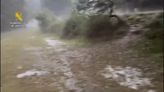 Vídeo: Guardia Civil desaloja un campamento en Sarvisé por las tormentas