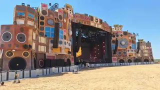 Uno de los escenarios del Monegros Desert Festival 2023 en Fraga