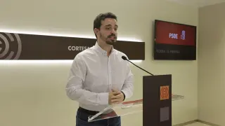 Darío Villagrasa, secretario de organización del PSOE-Aragón, este viernes durante la rueda de prensa.