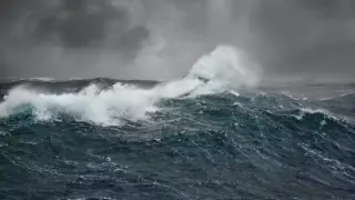 tormenta en el mar