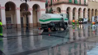 Operativo de limpieza en las Fiestas de San Lorenzo de Huesca.