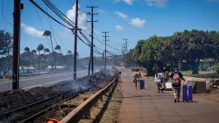 Graves incendios que abrasan Hawái