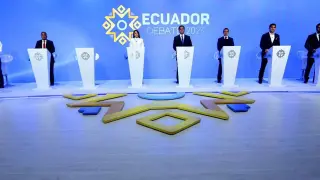 Candidatos a la Presidencia de Ecuador afrontan debate electoral ante la ausencia de Villavicencio tras ser asesinado a la salida de un mitin.
