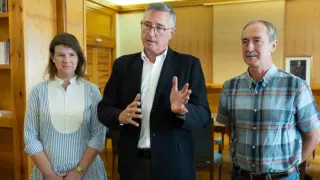 Manuel Blasco, Miguel Ángel Clavero y Ana Oliván.