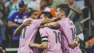 Los jugadores del Inter Miami, Josef Martínez, Leo Messi y Robert Taylor celebran su triunfo en la semifinal de la Copa US Open ante el Cincinnati.