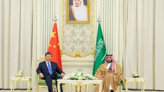El príncipe heredero saudí, Mohammed Bin Salman, se reúne con el presidente chino, Xi Jinping, en Riad.