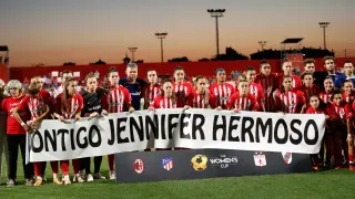 Jugadoras del Atlético de Madrid muestran su solidaridad con la futbolista Jenni Hermoso.
